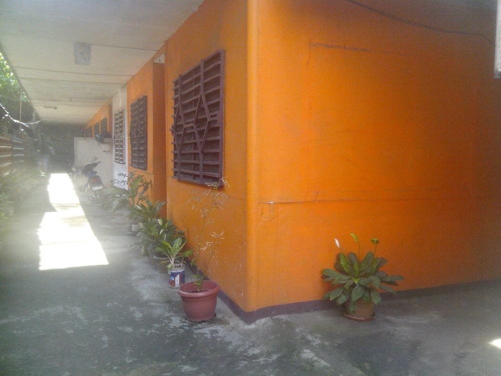 Quoyas Inn Davao Stadt Exterior foto